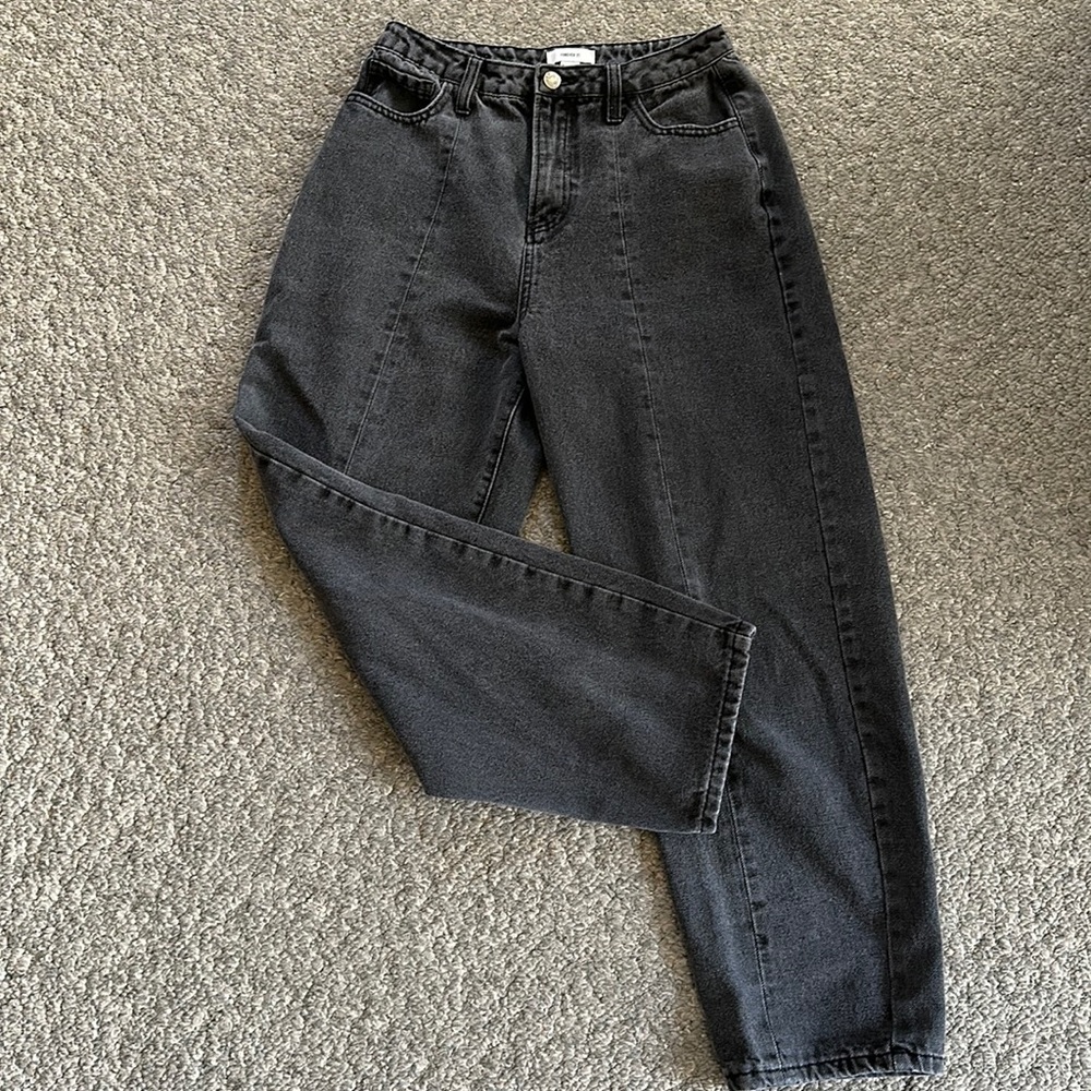 Forever 21 Black Denim Relaxed Fit Jeans
